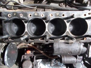 engine piston to valve contact