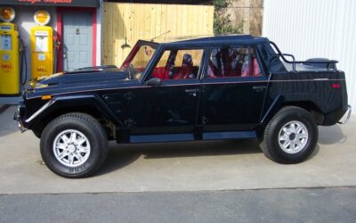 Lamborghini LM002